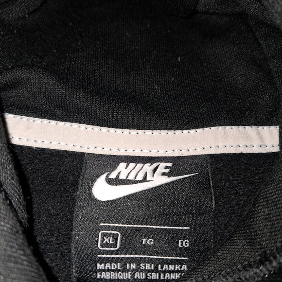 Nike Black Hoodie with Logo - Picture 5 of 5